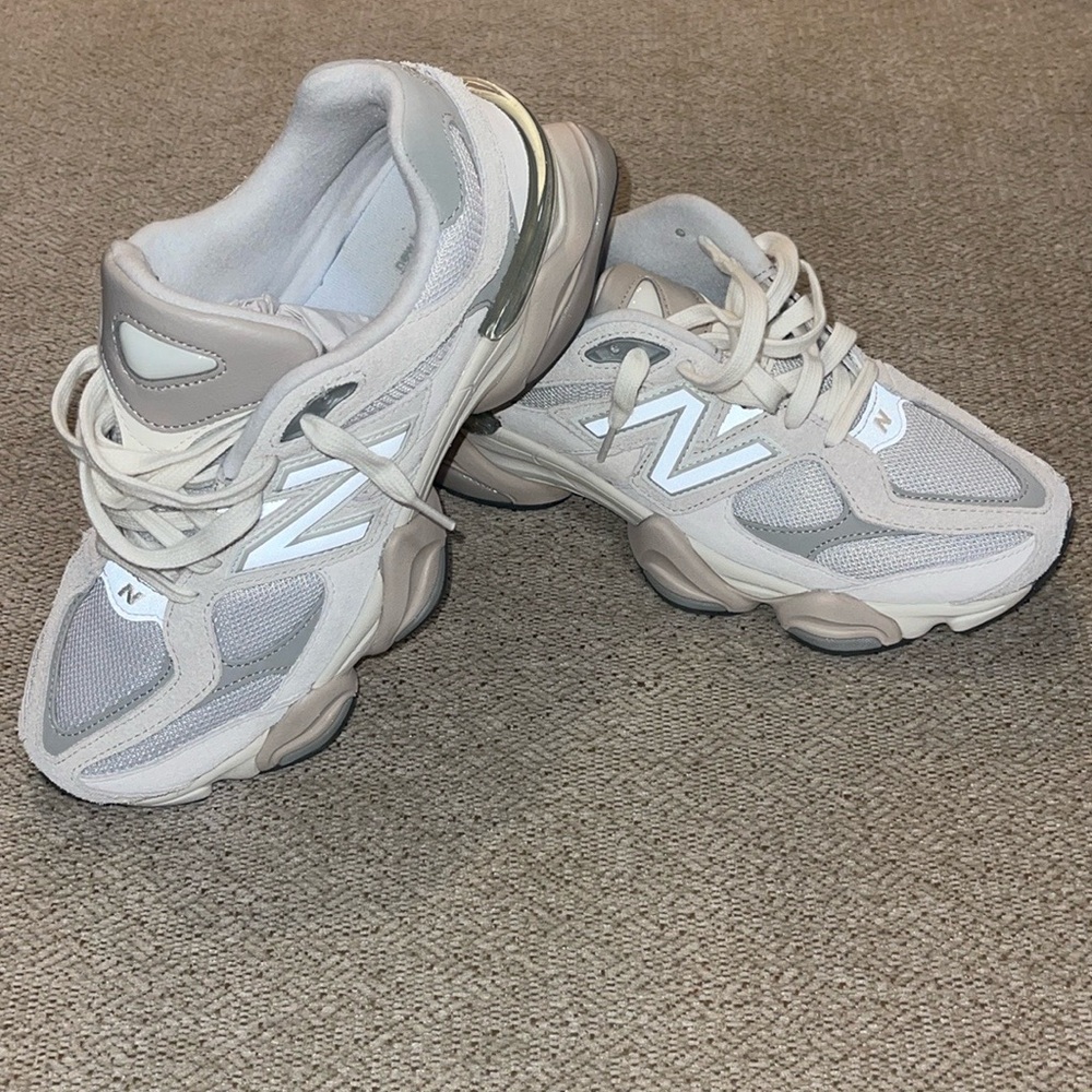 Worn once selling because they are to big.